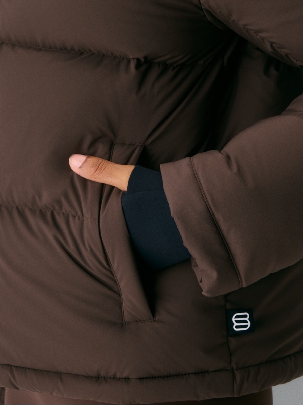 Aritiza The Super Puff™ Shorty - cliMATTE™ - Picture 3 of 10